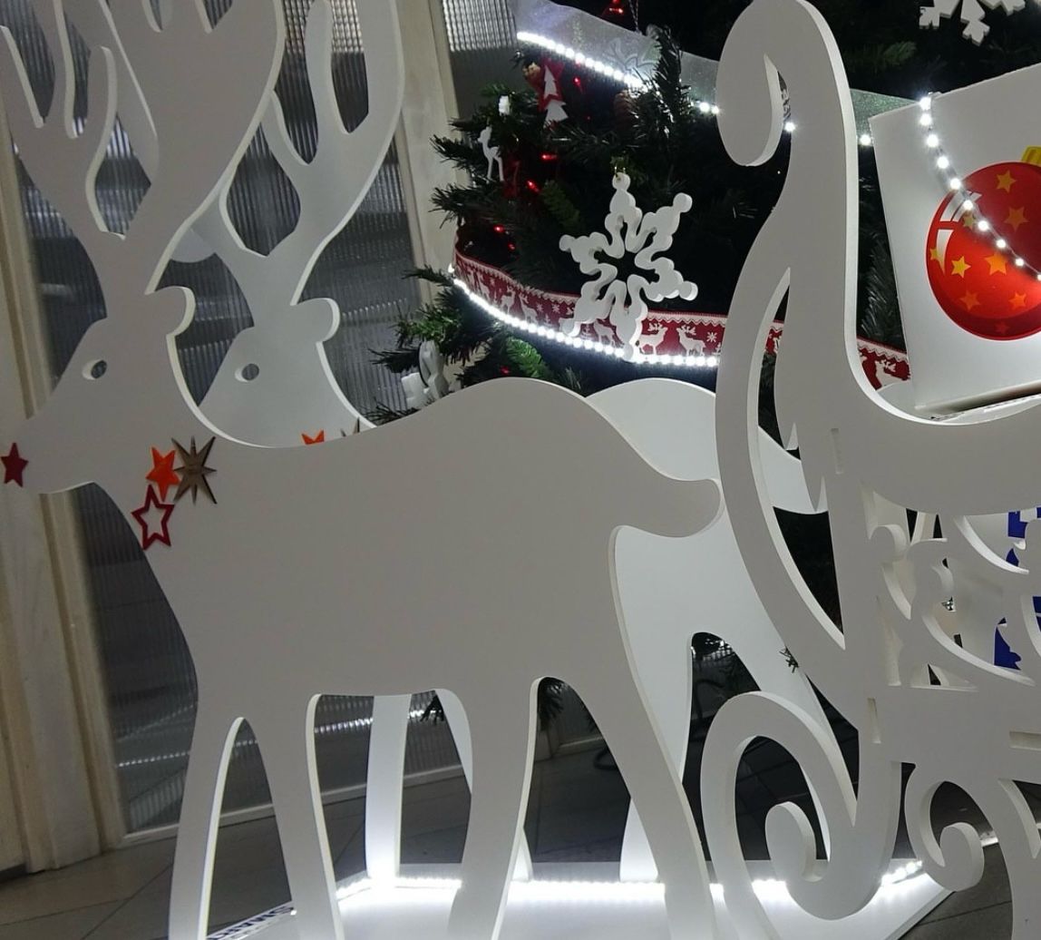 LED reindeer festive display fabrication